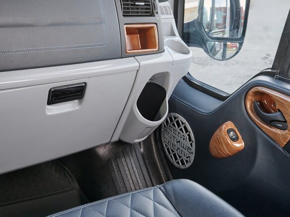 2009 Ford Transit, серый, 4200000 рублей - вид 12