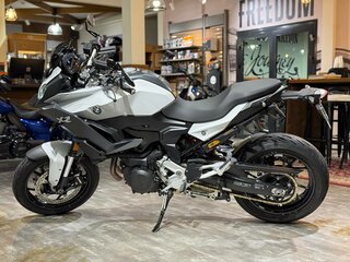 2024 BMW F 900 XR, белый, 1450000 рублей, вид 5