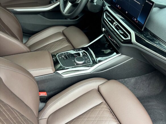 2024 BMW 3 серии 320i VII (G2x) Рестайлинг, белый, 3410000 рублей - вид 12