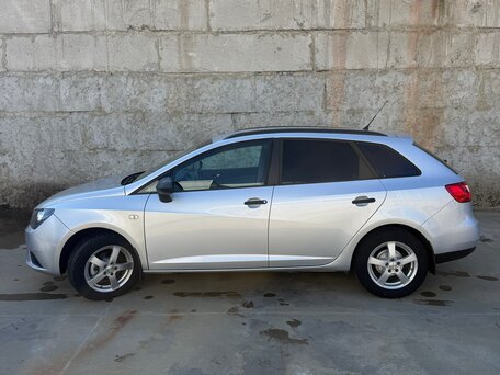 2013 SEAT Ibiza IV Рестайлинг, серебристый, 750000 рублей, вид 3