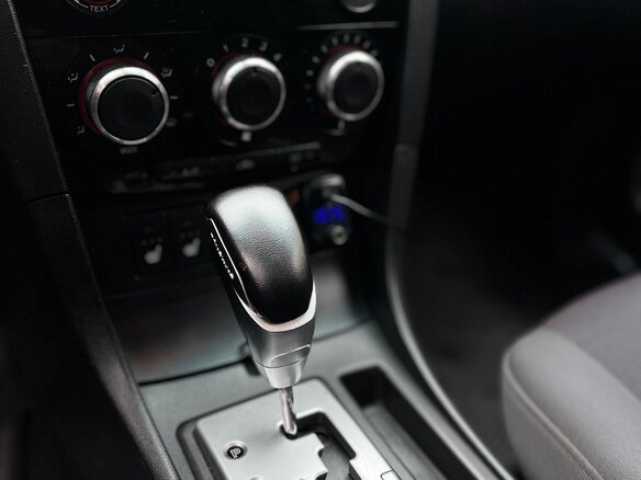 2008 Mazda 3 I (BK) Рестайлинг, чёрный, 820000 рублей - вид 11