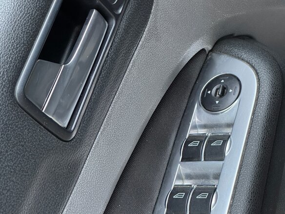 2008 Ford Focus II Рестайлинг, серый - вид 17