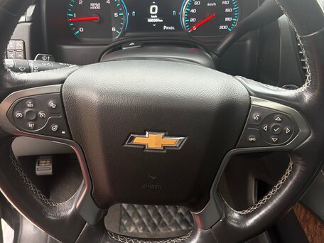 2018 Chevrolet Tahoe IV, чёрный, 3500000 рублей, вид 5