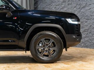 2025 Toyota Land Cruiser 300 Series, чёрный, 15790000 рублей, вид 4
