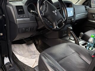 2010 Mitsubishi Pajero IV, чёрный, 1850000 рублей, вид 5