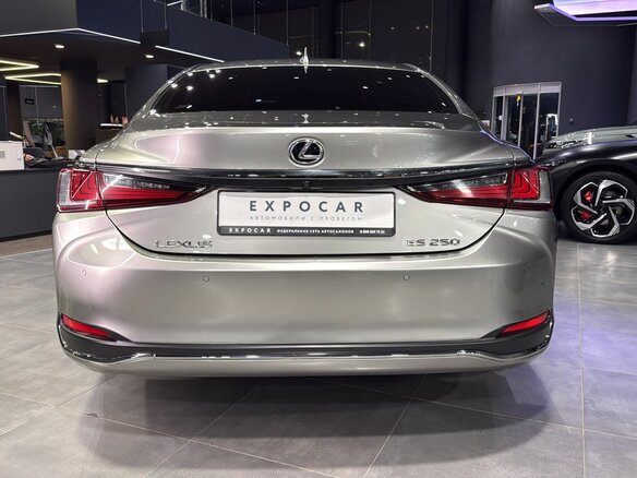 2021 Lexus ES 250 VII, серый, 3869000 рублей - вид 4
