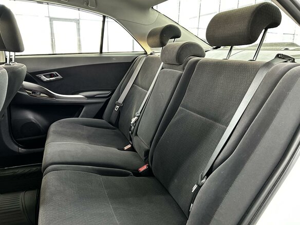 2019 Toyota Allion II Рестайлинг 2, белый, 1649000 рублей - вид 18