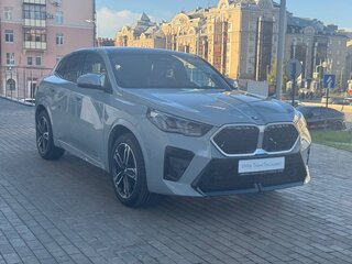 2025 BMW X2 xDrive20i II (U10), серый, 6900000 рублей, вид 1