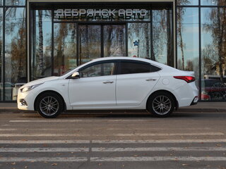 2018 Hyundai Solaris II, белый, 1295000 рублей, вид 2