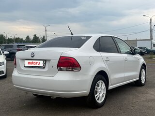 2013 Volkswagen Polo V, белый, 829999 рублей, вид 4