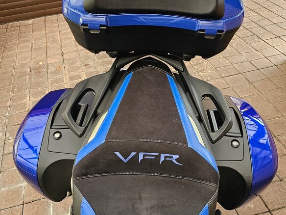 2012 Honda VFR 1200, синий, 960000 рублей - вид 3