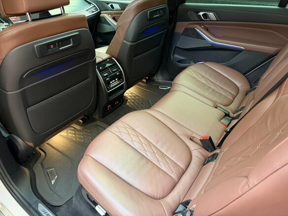 2021 BMW X7 30d I (G07), белый - вид 19