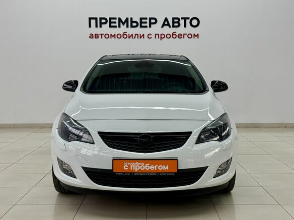 2011 Opel Astra J, белый, 615000 рублей - вид 1