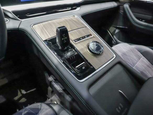 2026 Geely Monjaro I Рестайлинг, чёрный, 5107000 рублей - вид 11