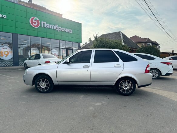 2010 Lada (ВАЗ) Priora I, серебристый, 375000 рублей - вид 3
