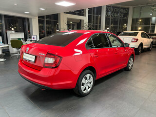 2018 Skoda Rapid I Рестайлинг, красный, 968000 рублей, вид 4