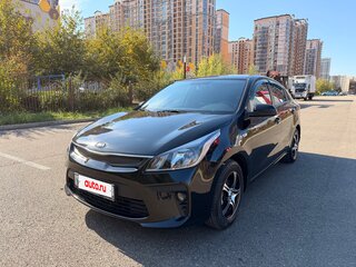 2018 Kia Rio IV, чёрный, 1550000 рублей, вид 1