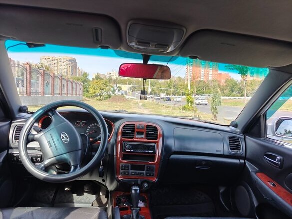 2005 Hyundai Sonata ТагАЗ IV (EF) Рестайлинг, серебристый, 350000 рублей - вид 9