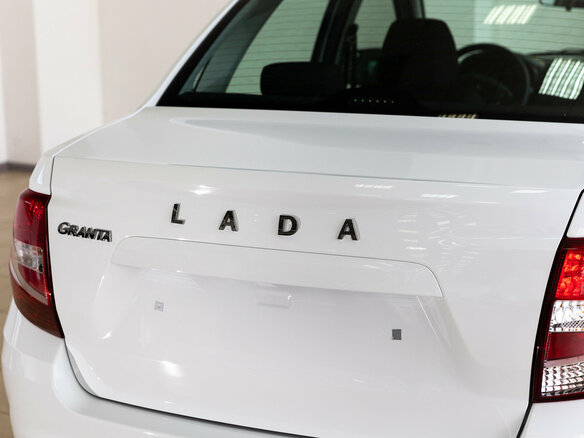 2026 Lada (ВАЗ) Granta I Рестайлинг, белый, 1250000 рублей - вид 15