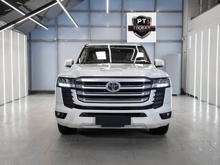 2021 Toyota Land Cruiser 300 Series, белый, 7499999 рублей, вид 2