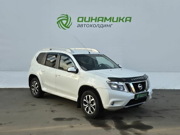 2014 Nissan Terrano III (D10), белый, 885000 рублей - вид 2