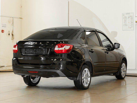 2024 Lada (ВАЗ) Granta I Рестайлинг, чёрный, 900000 рублей - вид 5