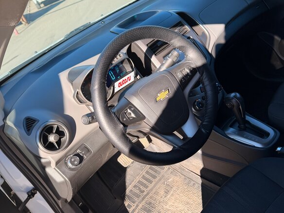 2015 Chevrolet Aveo II, белый, 1000000 рублей - вид 5