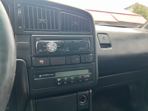 1991 Volkswagen Passat B3, синий - вид 14