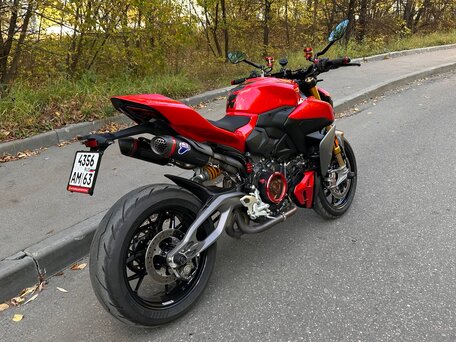 2025 Ducati Streetfighter V2, красный, 2490000 рублей, вид 4