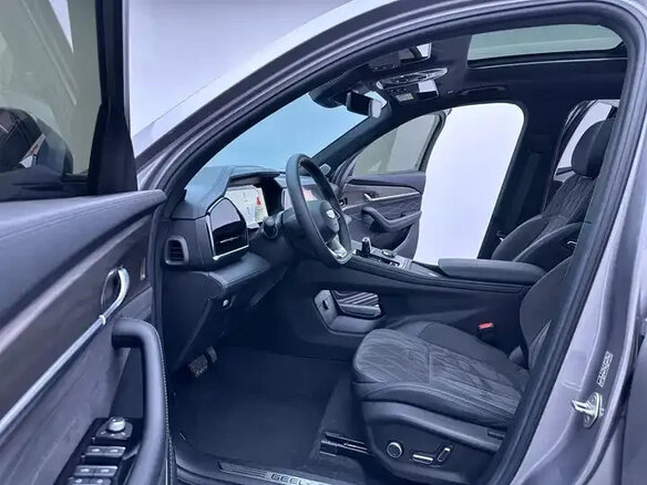 2025 Geely Monjaro I Рестайлинг, серый, 3594000 рублей - вид 16
