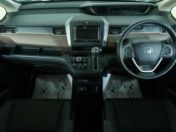 2021 Honda Freed II Рестайлинг, белый, 2099000 рублей - вид 12