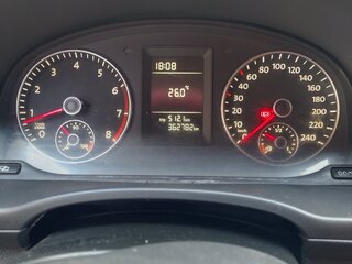 2010 Volkswagen Caddy III Рестайлинг, красный, 850000 рублей, вид 5