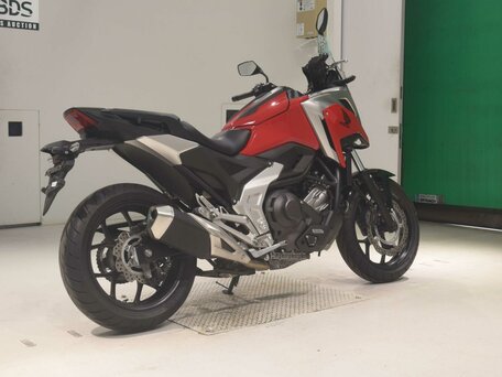 2021 Honda NC 750X, красный, 977000 рублей, вид 5