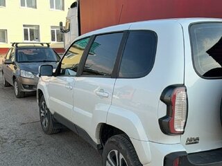 2024 Lada (ВАЗ) Niva Travel I, белый, 917000 рублей, вид 4