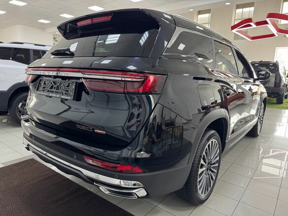 2026 Jetour X90+, чёрный, 3999000 рублей - вид 3