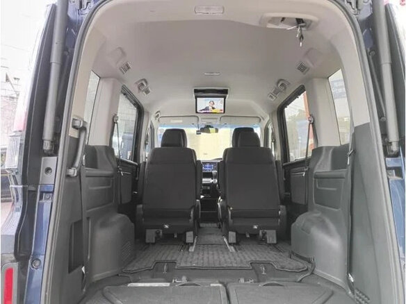 2019 Honda Stepwgn Spada V Рестайлинг, синий, 1820000 рублей - вид 10