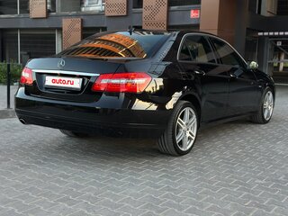 2010 Mercedes-Benz E-Класс 200 5G-Tronic IV (W212, S212, C207), чёрный, 1250000 рублей, вид 4