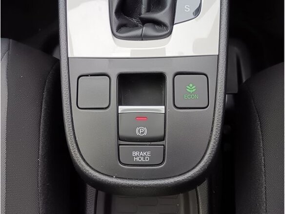 2024 Honda Fit IV Рестайлинг, белый, 1110014 рублей - вид 9