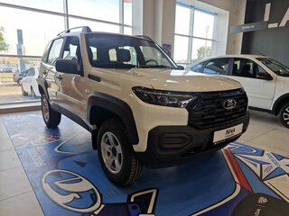 2026 Lada (ВАЗ) Niva Travel I Рестайлинг, белый, 1650000 рублей, вид 3
