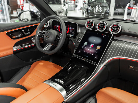 2026 Mercedes-Benz GLC Coupe 300 II (C254), чёрный, 9890000 рублей - вид 15