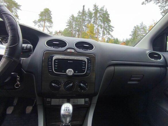 2009 Ford Focus II Рестайлинг, серебристый, 530000 рублей - вид 6