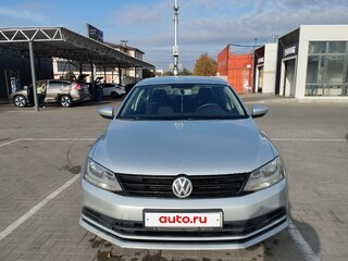 2015 Volkswagen Jetta VI Рестайлинг, серебристый, 750000 рублей, вид 2