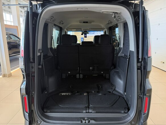 2016 Honda Stepwgn V, чёрный - вид 22