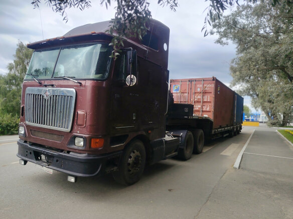 2008 International 9000 Series, красный, 1350000 рублей - вид 6