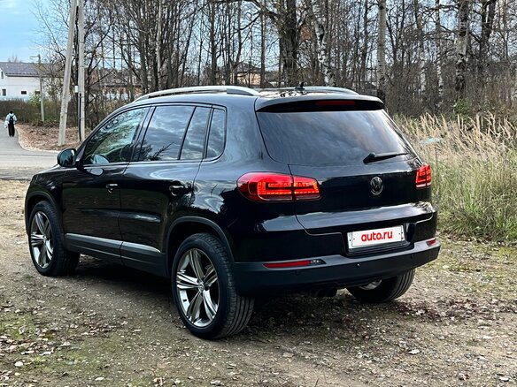 2011 Volkswagen Tiguan I Рестайлинг, чёрный, 1550000 рублей - вид 3