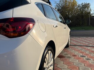 2012 Opel Astra J Рестайлинг, белый, 950000 рублей, вид 3
