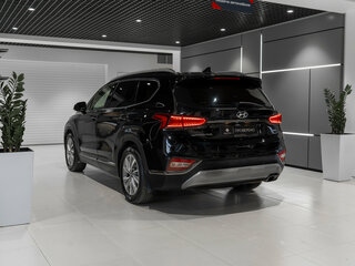 2020 Hyundai Santa Fe IV, чёрный, 2150000 рублей, вид 4