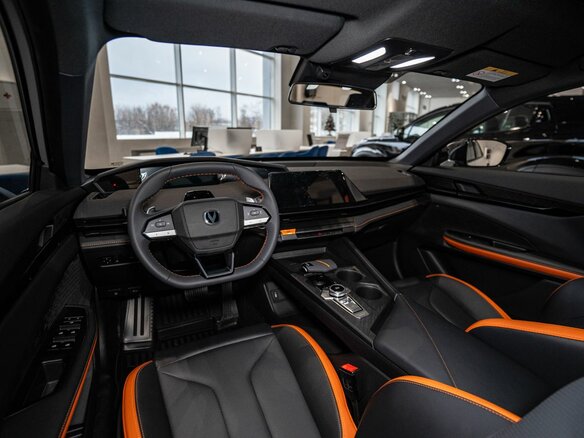 2024 Changan UNI-V I, серый, 2600000 рублей - вид 10