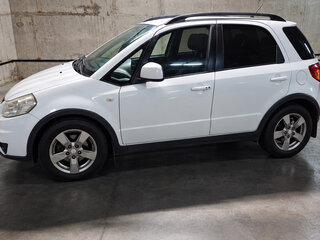 2010 Suzuki SX4 I (Classic) Рестайлинг, белый, 850000 рублей, вид 4