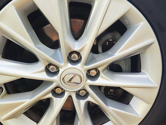 2013 Lexus ES 300h VI, белый, 2390000 рублей - вид 5